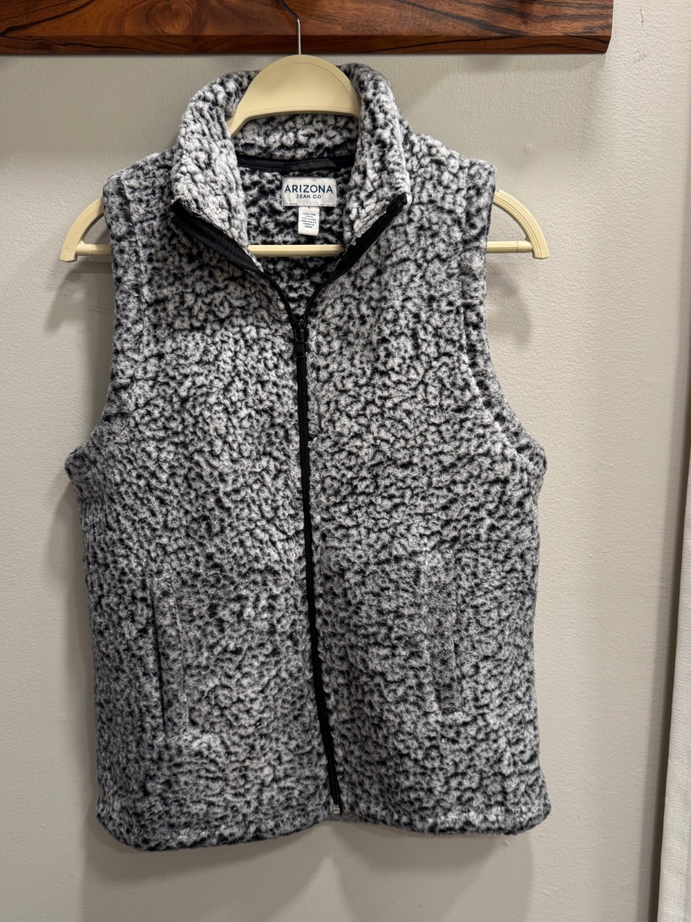 Women’s Arizona Heathered Gray Sherpa Zip Vest